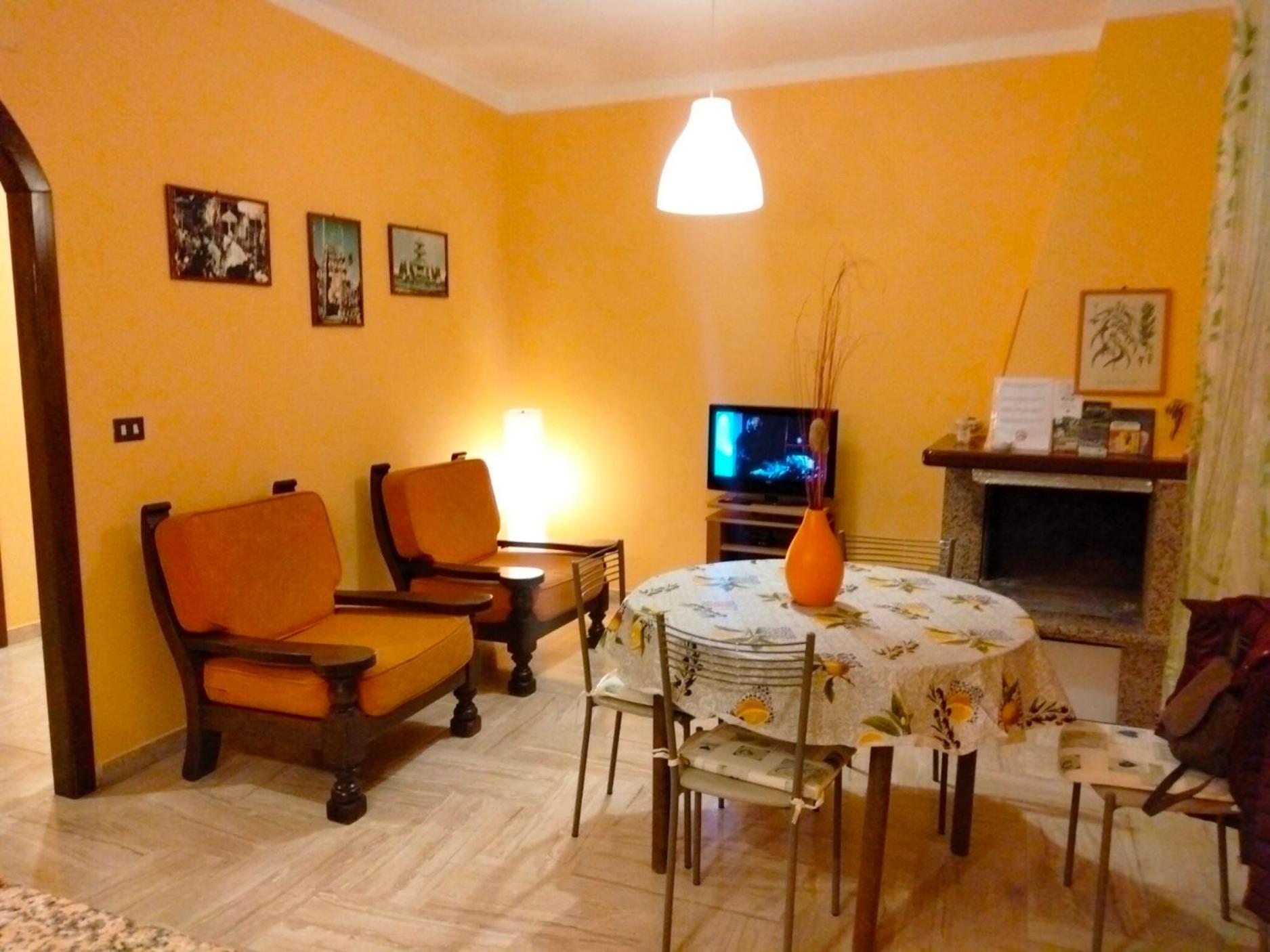 Apartamento Casa Di Anna Tolfa Exterior foto